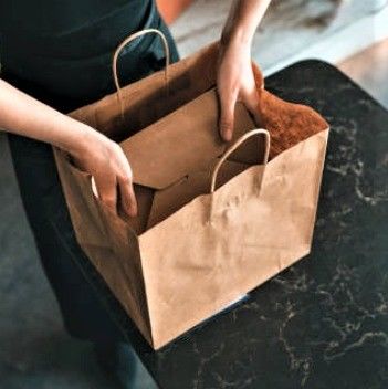 Sac de magasinage en papier kraft brun à large base pour des solutions d'emballage personnalisées